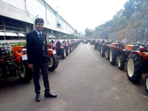 VST_Tractors-MIS-Sec-B-3