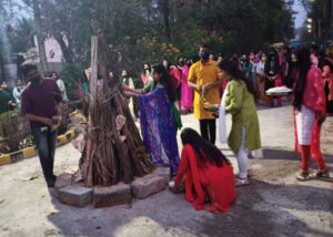 holi-2021_0002_IMG20210328184206