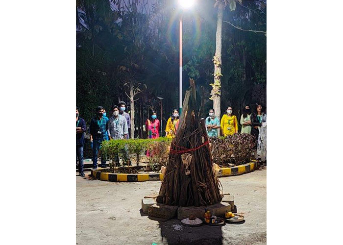 holi-2021_0004_IMG-20210328-WA0069