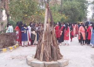 holi-2021_0013_20210328_182936