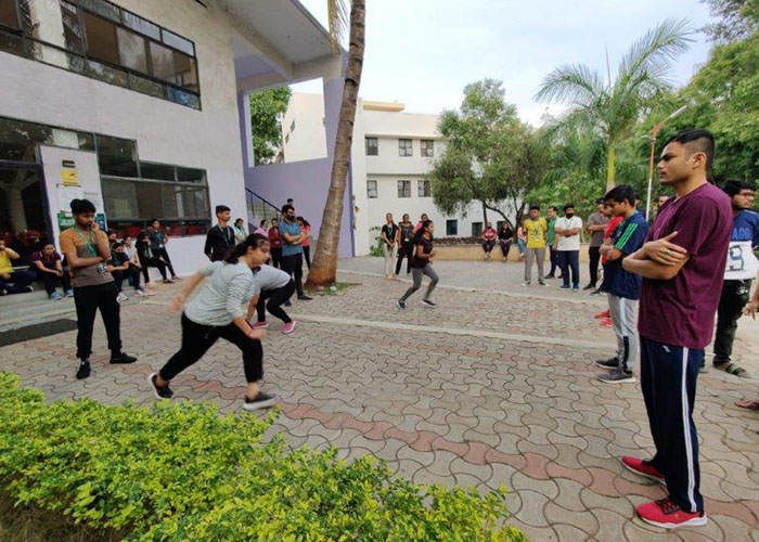 burning-bush-2021_0002_IMG_20210529_140720_440