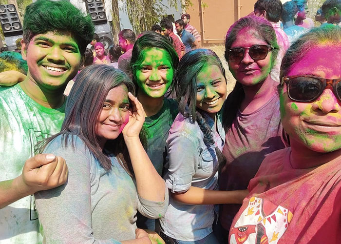 holi-2022_0002_24
