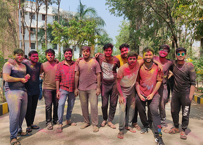 holi-2022_0009_17