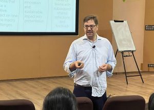 dr-ernst_0001_WhatsApp Image 2025-01-29 at 22.25.45_0ae36454