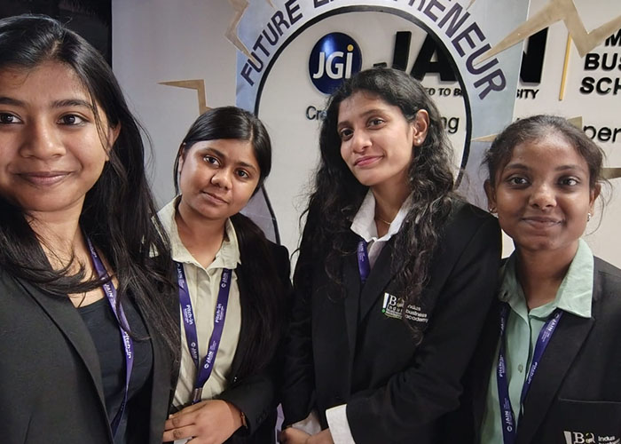 pitchin_0003_WhatsApp Image 2025-03-18 at 15.11.11_7caa7046